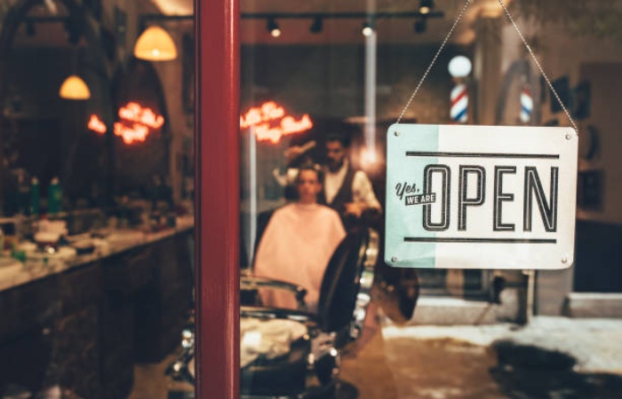 Some Popular Layouts for a Salon Business Include_